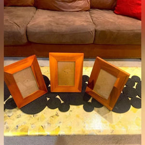 Elegant Set of 3 matching wooden picture frames‎ - timeless charm!